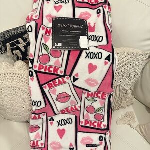 Betsey Johnson Pink and White Card Design Throw